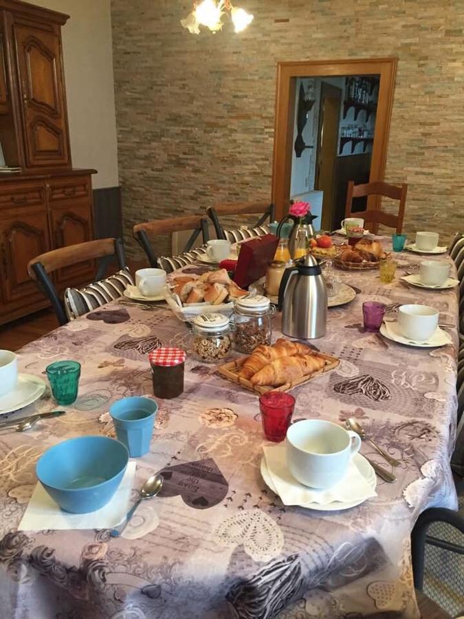 Les Logis Du Breuil Bed & Breakfast Marcheville ภายนอก รูปภาพ